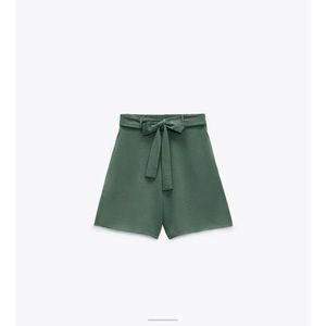 ZARA FLOWING BERMUDA SHORTS WITH BELT